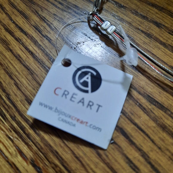 Glass pendant necklace, made in Canada - Picture 3 of 3